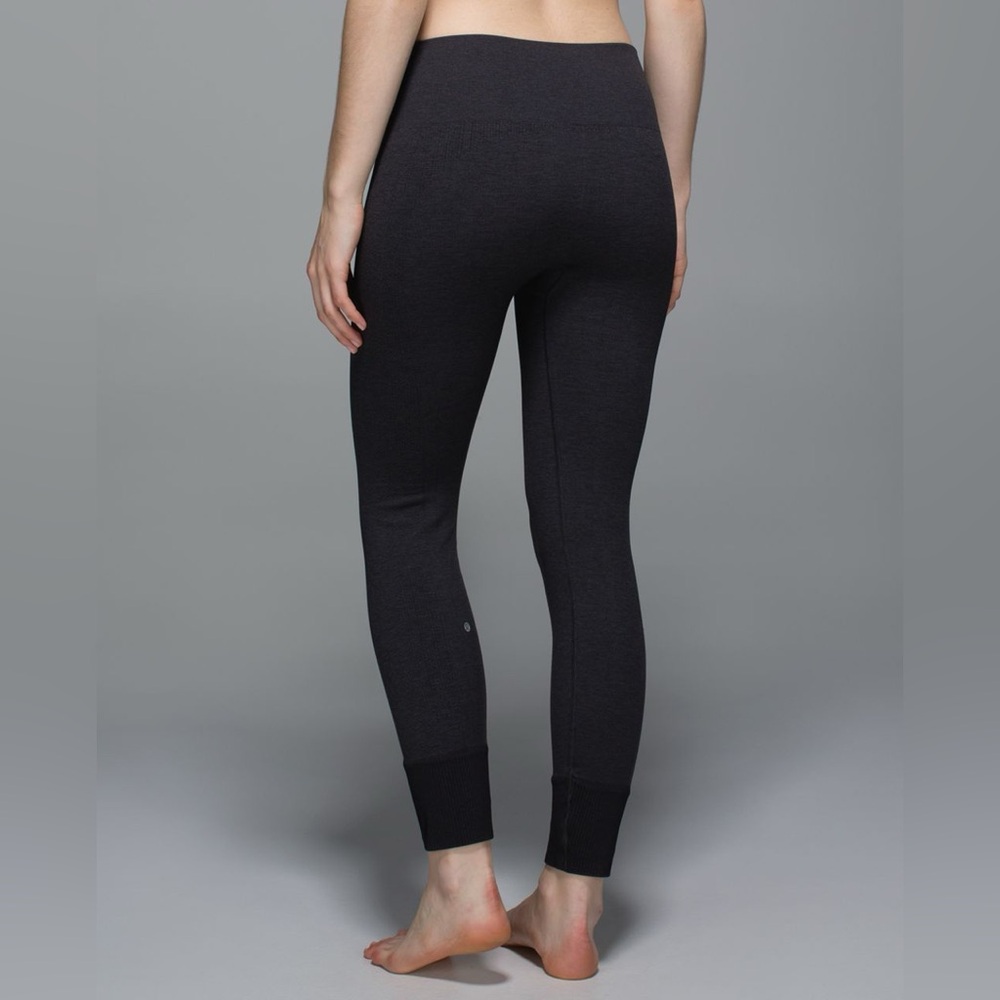 Lululemon Athletica Ebb To Street Pant in Heathered Black Size: 10
